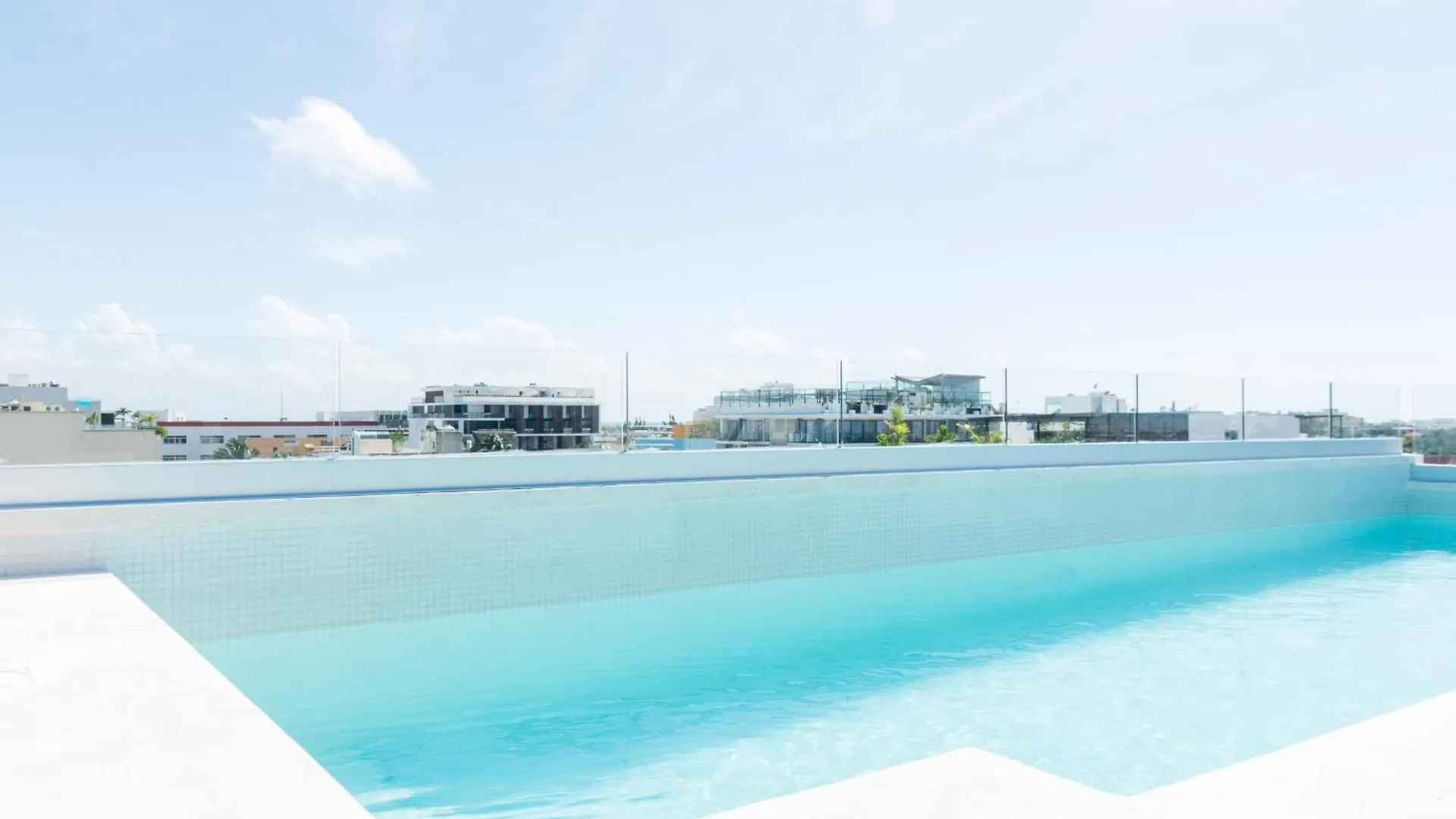 פלאייה דל כרמן Tropic Playa Apartments